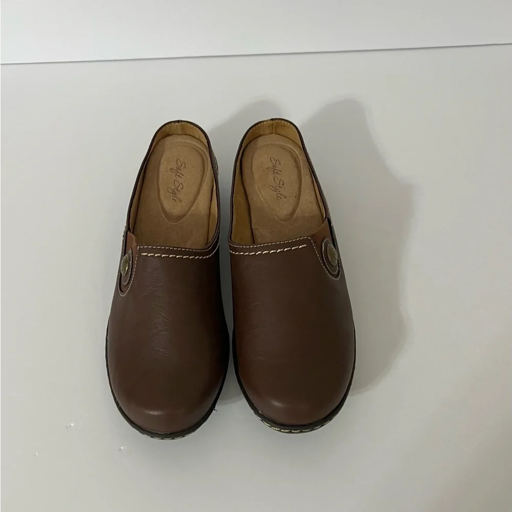 NEW! Soft Style Brown Slide-on Loafers